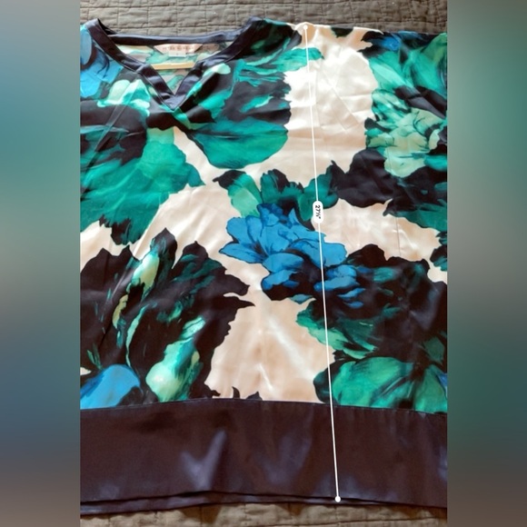 Peter Nygard Boxy Slinky‎ top Small - Picture 6 of 7